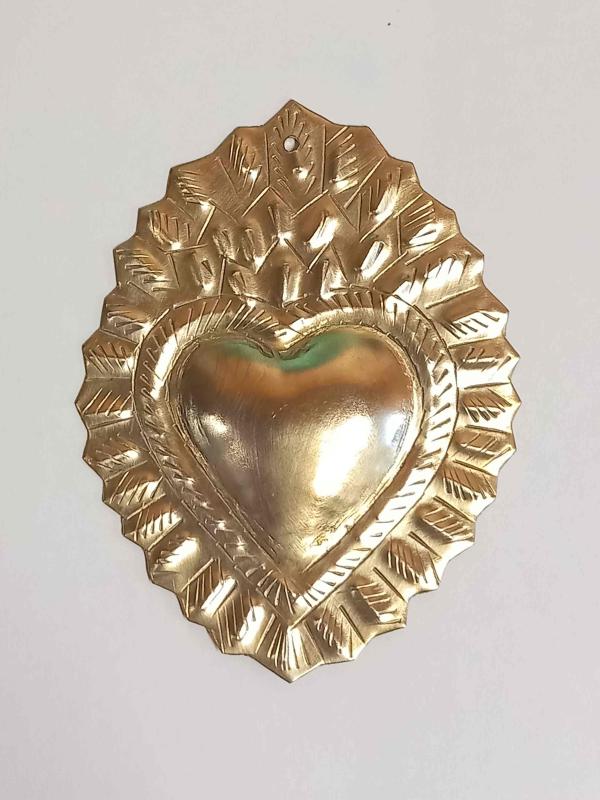 EX VOTO LAITON EMBOSSE ET DECOUPE MAIN 7*9.5 CM