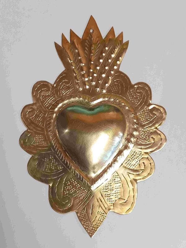 EX VOTO LAITON EMBOSSE ET DECOUPE MAIN. 10.5*15 CM