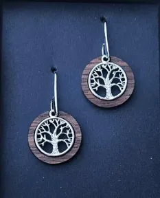 BOUCLES D OREILLE  ARBRE DE VIE EN NOYER ET ACIER INOXIDABLE 2,2 CM